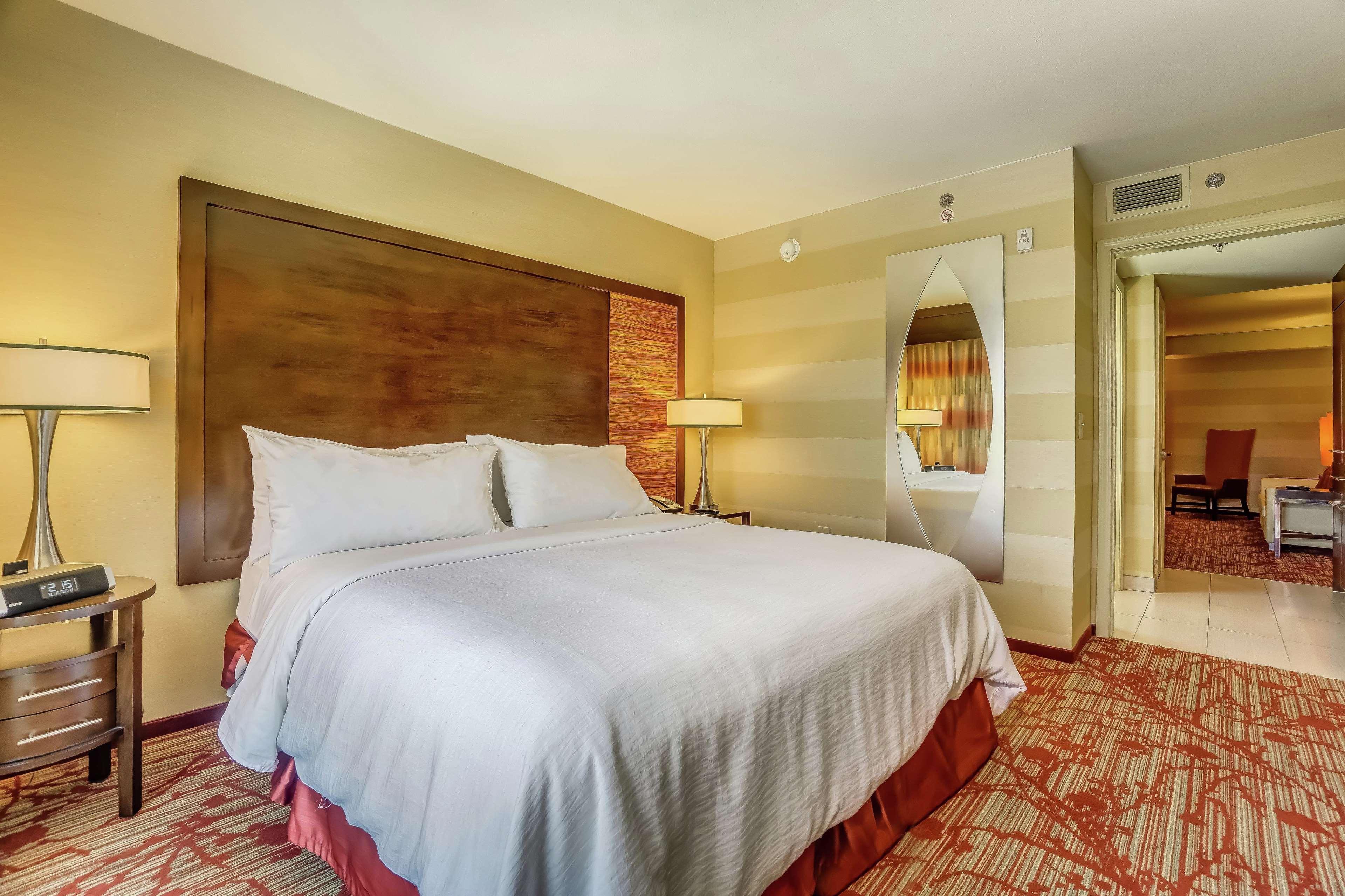 Embassy Atlanta - Town Center Hotel 4*