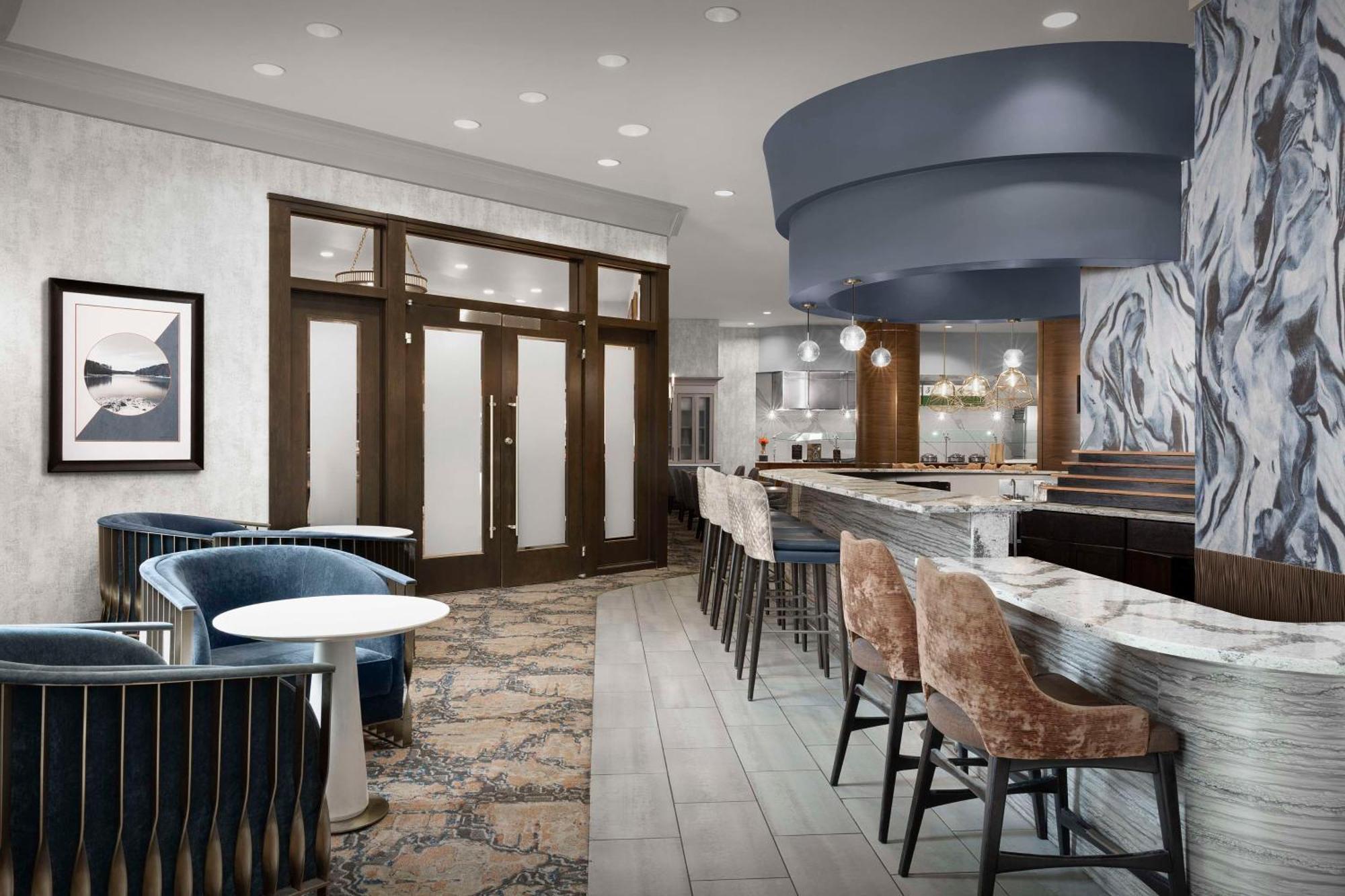 Embassy Atlanta - Town Center Hotel 4*